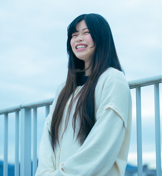 2024年測量技術科の卒業生(女性)の様子